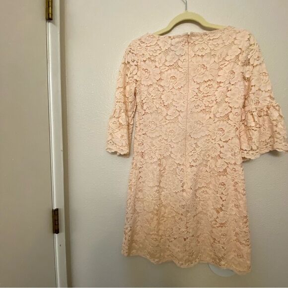 Vince Comuto blush Pink Lace Mini Dress bell sleeves scalloped scoop boat neck 4 - Picture 9 of 11